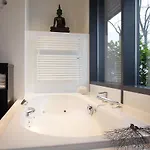 Relais & Chateaux Burg Schwarzenstein 5*