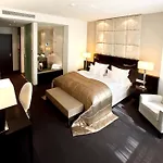 Relais & Chateaux Burg Schwarzenstein Hotel 5*