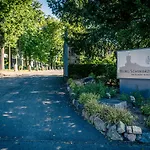 Relais & Chateaux Burg Schwarzenstein Отель Гайзенхайм