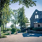 Relais & Chateaux Burg Schwarzenstein 5* Гайзенхайм