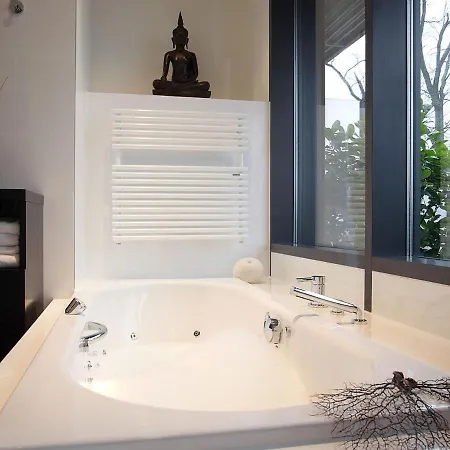 Relais & Chateaux Burg Schwarzenstein 5*