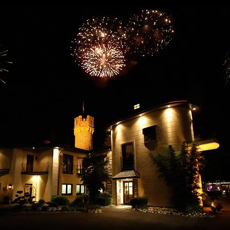 Relais & Chateaux Burg Schwarzenstein Отель