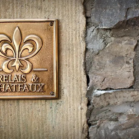 Отель Relais & Chateaux Burg Schwarzenstein 5*