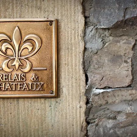 Hotel Relais & Chateaux Burg Schwarzenstein 5*