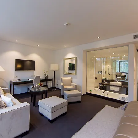 Relais&châteaux Burg Schwarzenstein