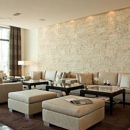 Relais & Chateaux Burg Schwarzenstein 5*