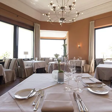 Отель Relais & Chateaux Burg Schwarzenstein Гайзенхайм