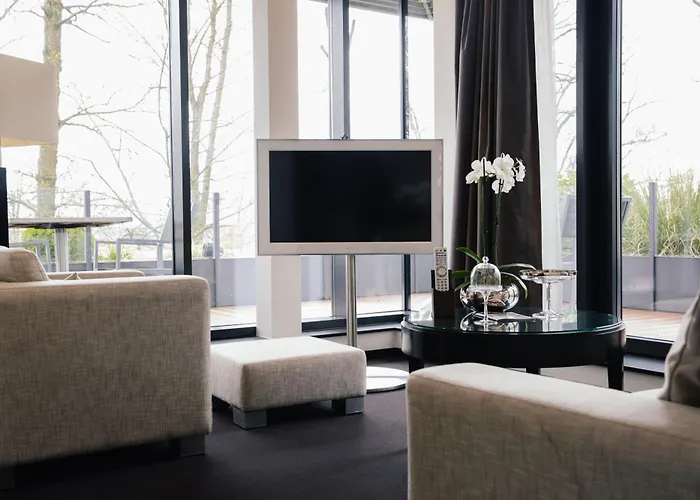 Relais & Chateaux Burg Schwarzenstein Geisenheim