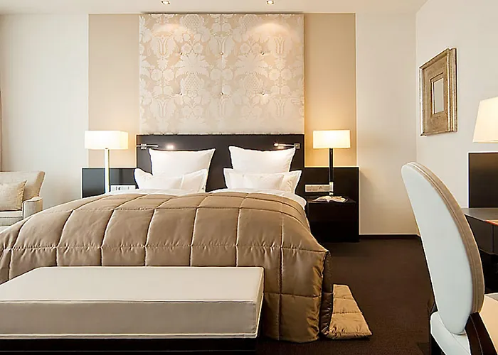 Relais & Chateaux Burg Schwarzenstein Hotel Geisenheim