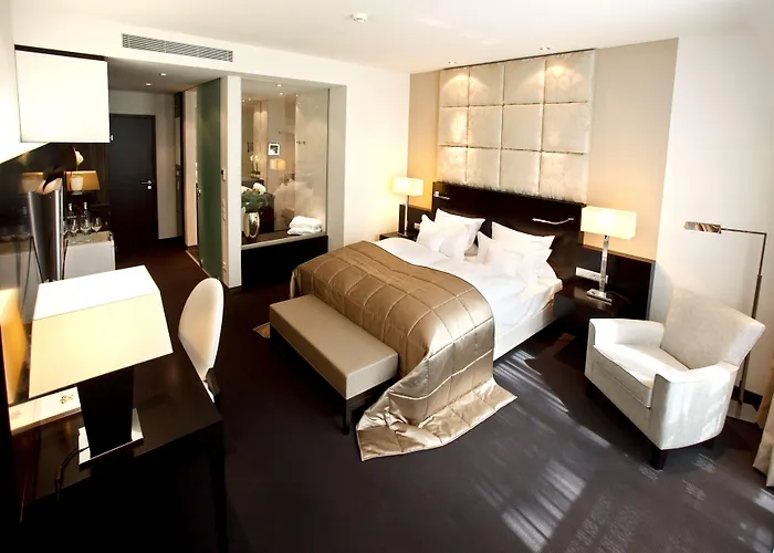 Relais & Chateaux Burg Schwarzenstein 5* Geisenheim