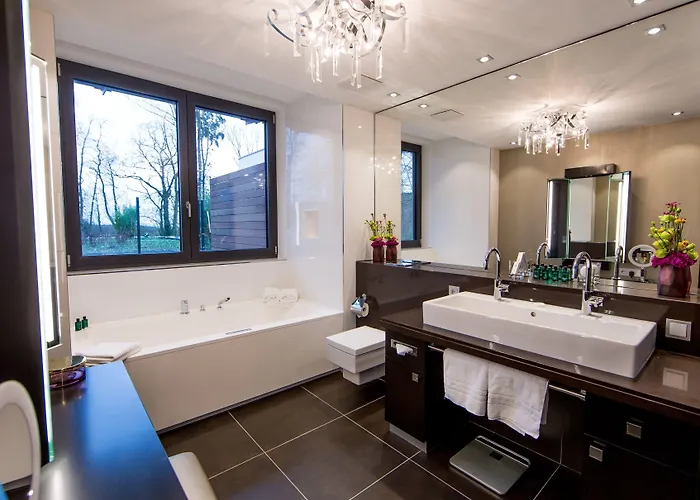 Hotel Relais & Chateaux Burg Schwarzenstein 5*