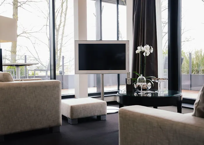 Relais & Chateaux Burg Schwarzenstein Hotel