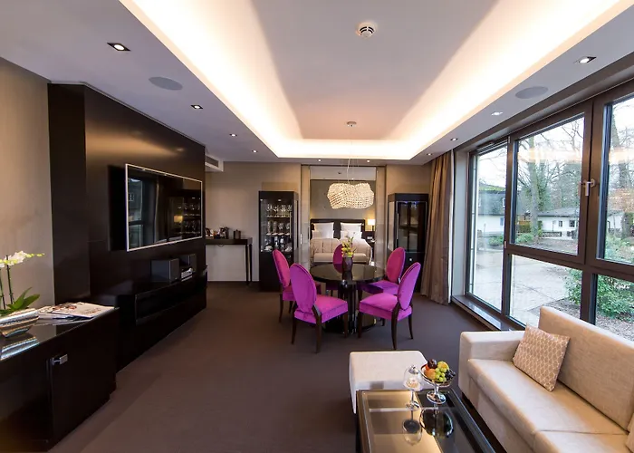 Relais & Chateaux Burg Schwarzenstein Hotel 5*