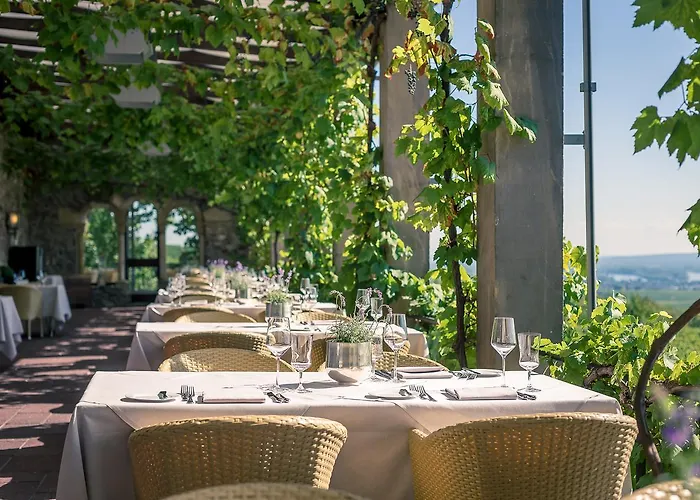 伯格茨瓦尔曾斯坦瑞雷斯城堡酒店